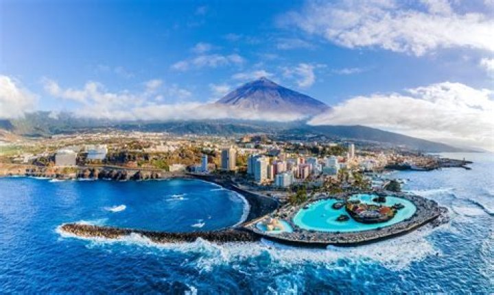 6 Stunning Spanish Islands to Visit