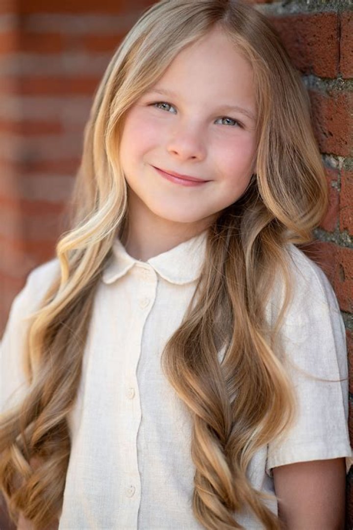 Rylea Nevaeh Whittet's picture on the red carpet of the Joey Awards.